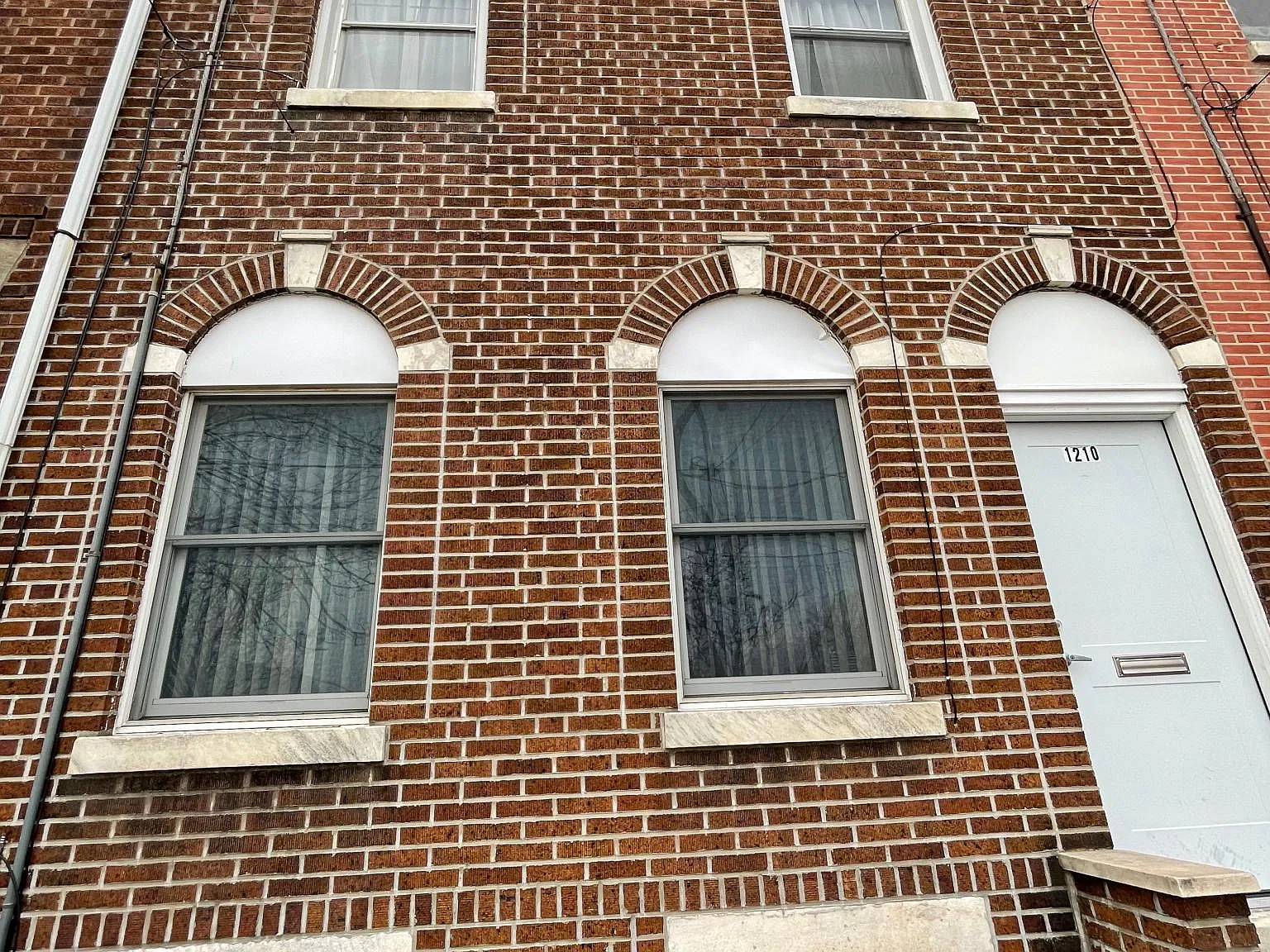 1 bed, 1000 sqft, $1,600 — Photo 1