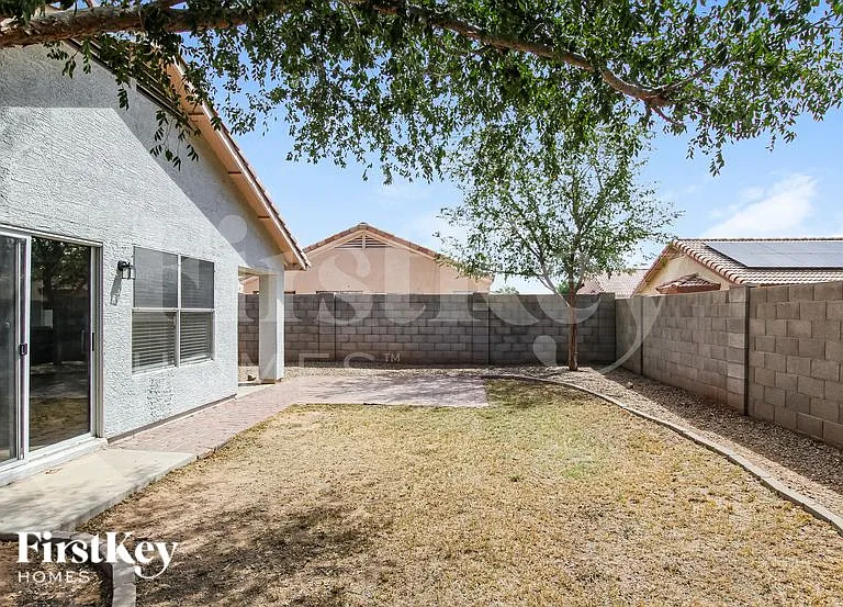 15615 W Watkins St — Photo 15