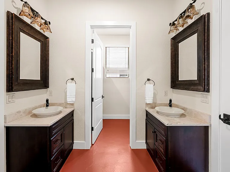 3304 Blue Jay Ln — Photo 32