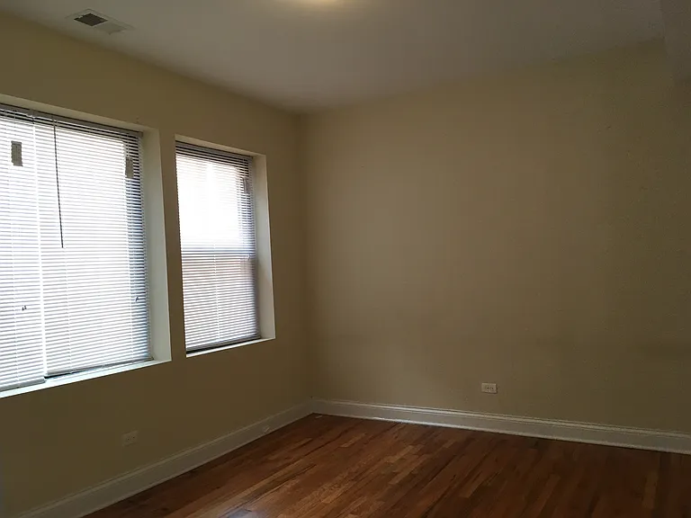 3214 W Argyle St #3 — Photo 7