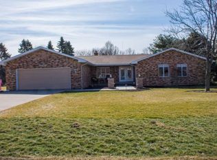 16462 Shamrock Dr, Mishawaka, IN 46544