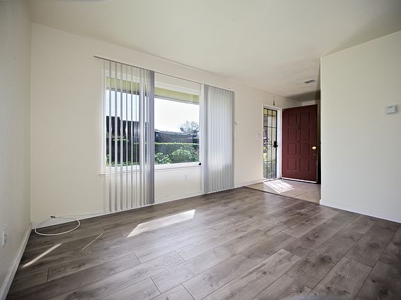 4th image of 746 W Lincoln Ave APT 114