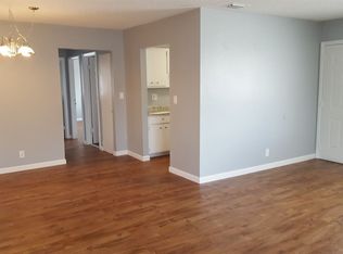 202 E Tiffany Dr APT 4, Mangonia Park, FL 33407