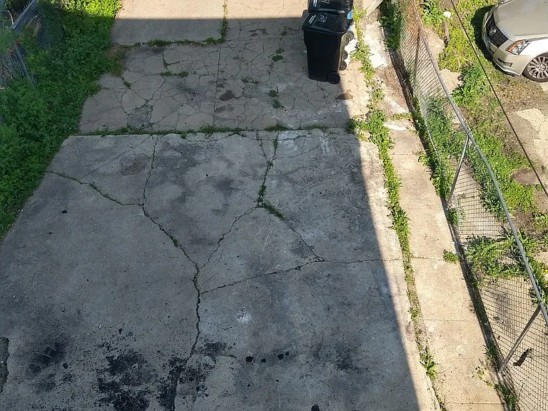 209 S Albany Ave #1 — Photo 9