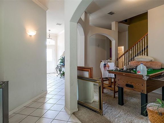 4th image of 3317 Marymount Dr