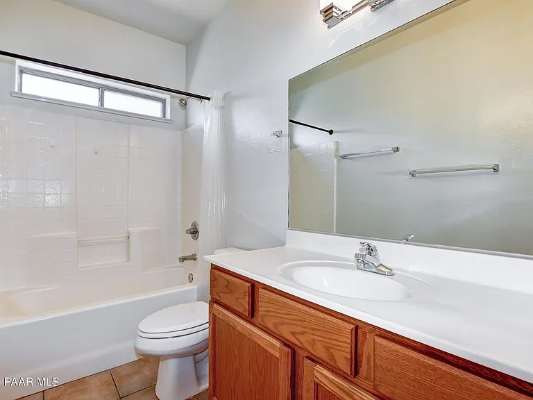 5520 N Bronco Ln — Photo 16