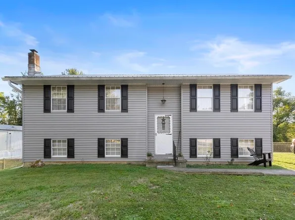 113 Karen Cir, Grayson, KY 41143