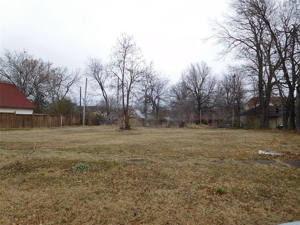 1st image of 415 Wichita Ave