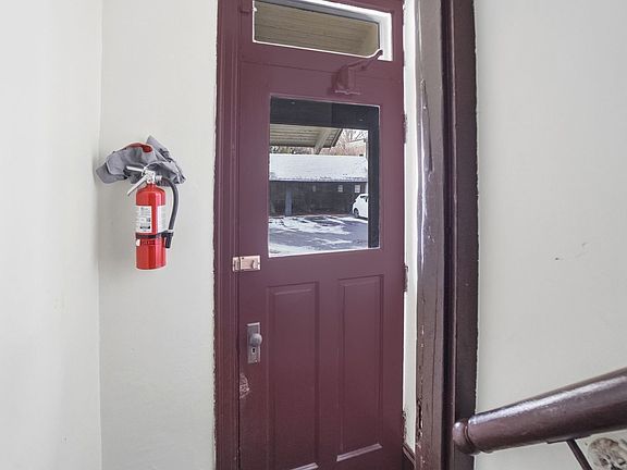 4th image of 3523 Clifton Ave #3