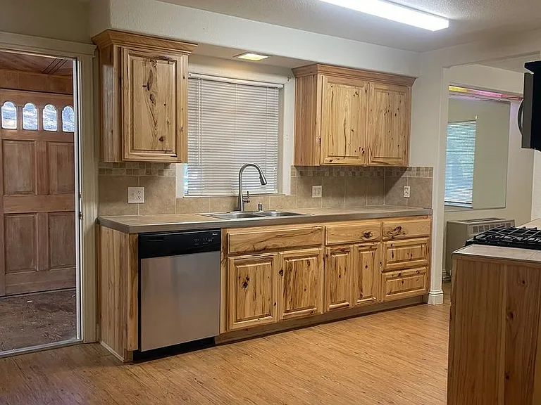 7083 Shasta Forest Dr — Photo 9