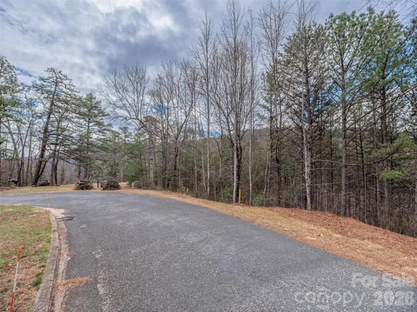102 Trillium Ln #C3, Black Mountain, NC 28711