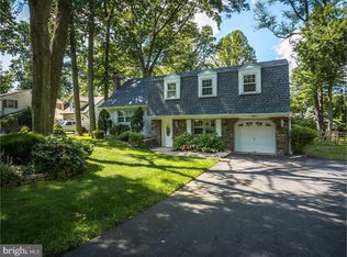 916 Lavera Rd, Warminster, PA 18974