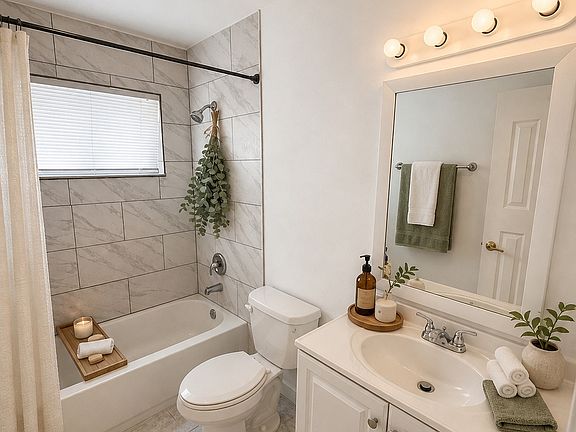 5th image of 5211-5215 NW 16th St
