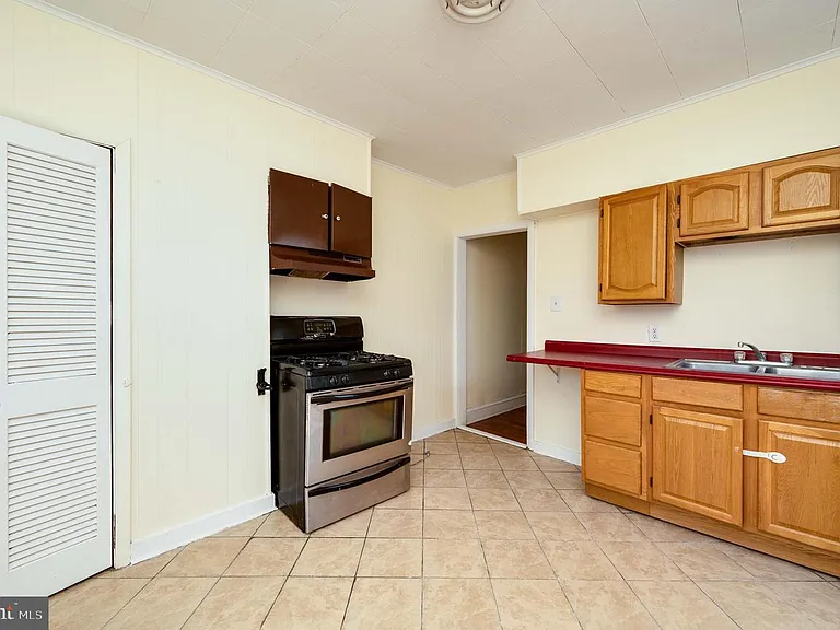 725 Madison Ave #2 — Photo 20