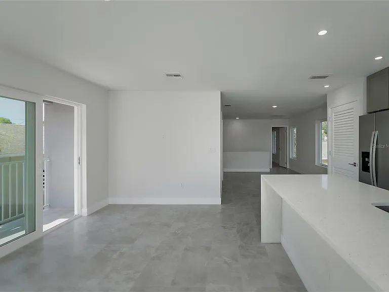 310 Hibiscus St #B — Photo 17