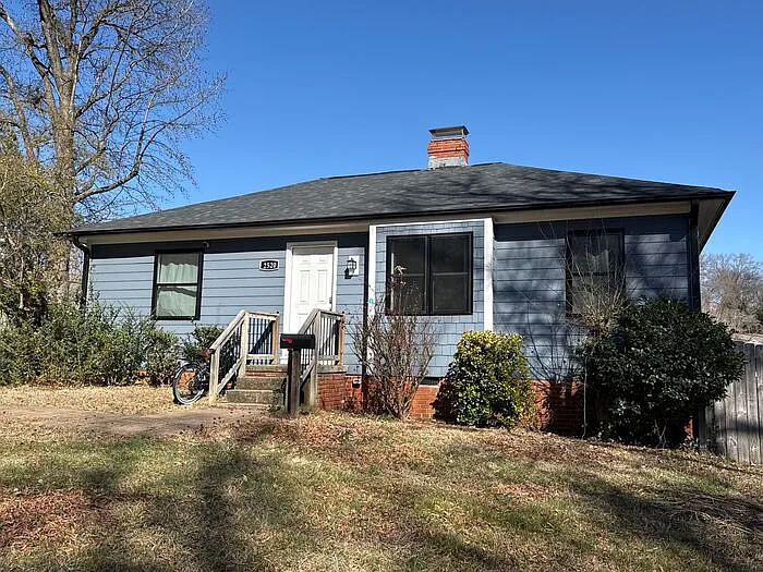 Building Photo - 2520 Brentwood Pl