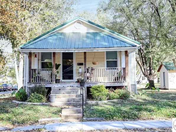 920 W 4th St, Sedalia, MO 65301