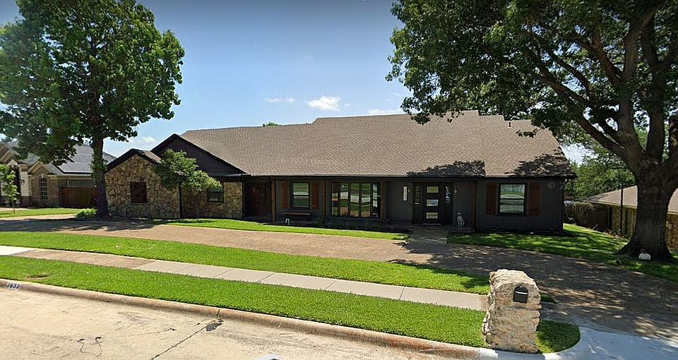 1st image of 2933 Club Meadow Dr