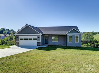 1143 Morlin Acres Dr, Marshall, NC 28753