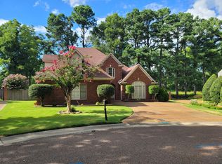 8780 Gainesway Dr, Germantown, TN 38138