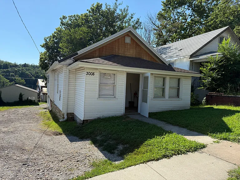 3008 NE Jaudon St — Photo 12