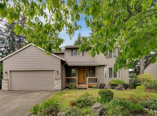 19821 Castleberry Loop, Oregon City, OR 97045