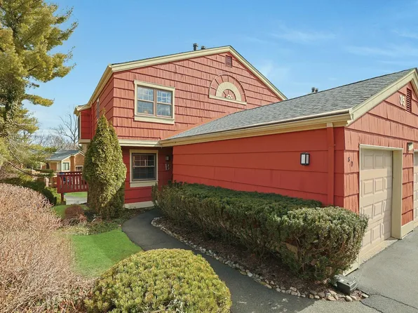 80 Branchwood Lane, Nanuet, NY 10954