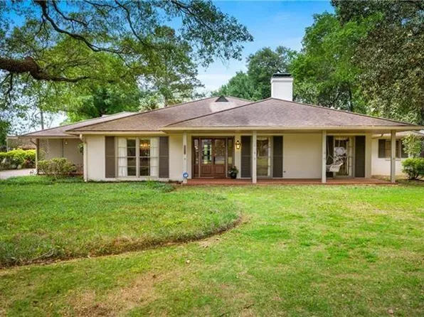 2916 Georges Ln, Alexandria, LA 71301