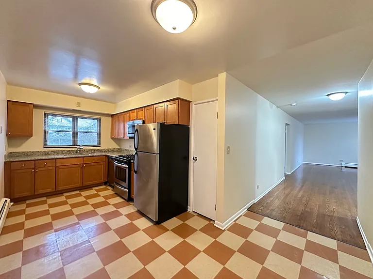 1644 W Sherwin Ave #C3 — Photo 6