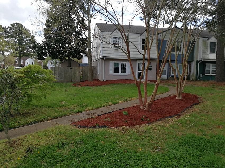 2nd image of 2225 Chadwick Dr