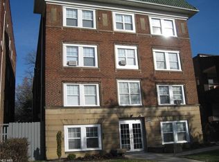 14814 Clifton Blvd #404, Lakewood, OH 44107