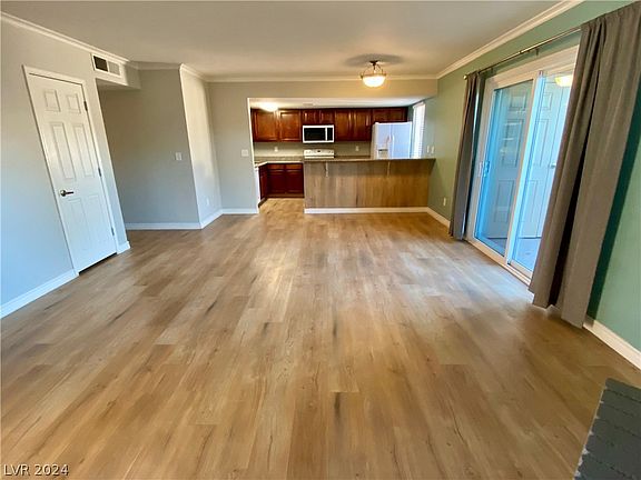 5th image of 4440 Sandy River Dr Unit 43