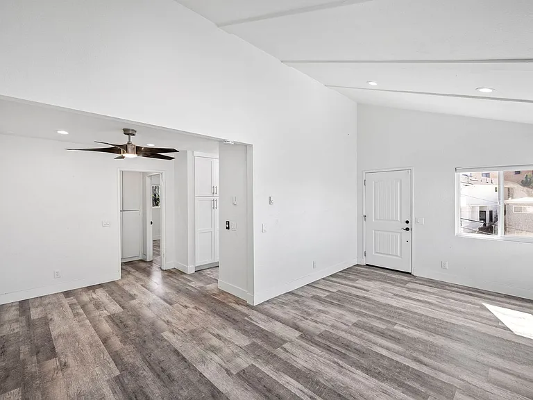226 Avenida De La Grulla — Photo 4