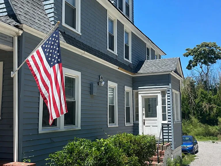 440 N May St #C — Photo 1
