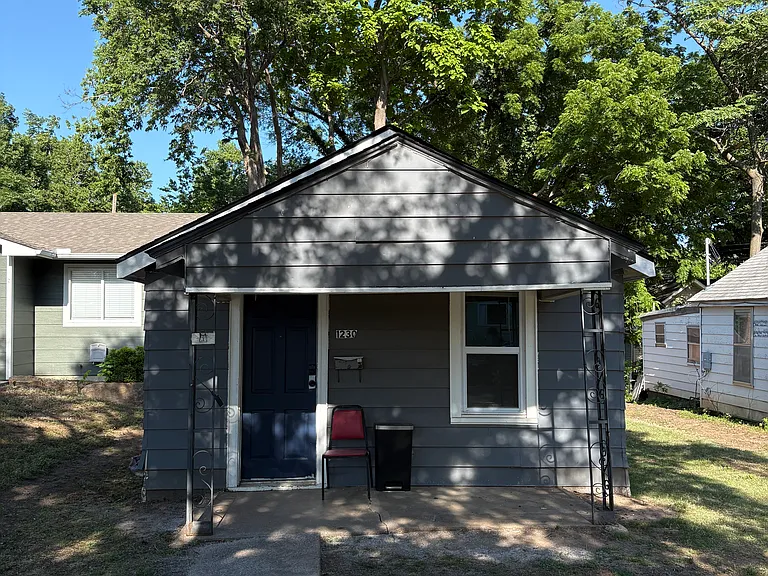 1230 Osage St — Photo 1