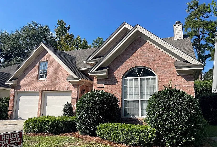704 Thornbrooke Ct — Photo 1