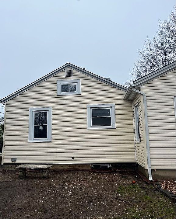 1st image of 34 4th Ave