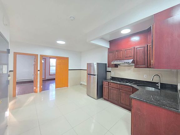3rd image of 5505 8th Ave #2