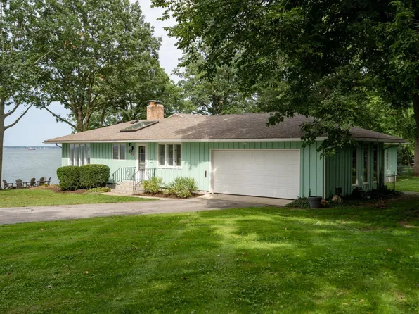 725 Lake St, Lakeside Marblehead, OH 43440