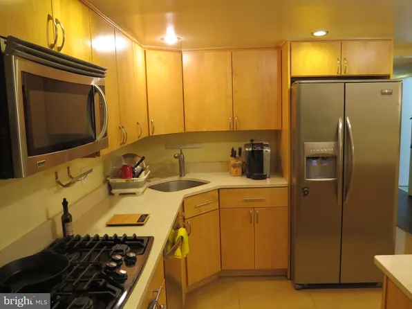 1413 Northgate Sq Unit 1C, Reston, VA 20190