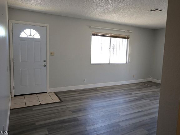 4th image of 1309 E Cartier Ave APT 2