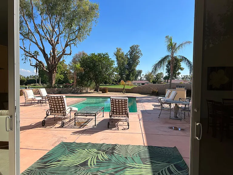 39080 Kilimanjaro Ct — Photo 1