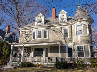 208 Aspinwall Ave #A, Brookline, MA 02446