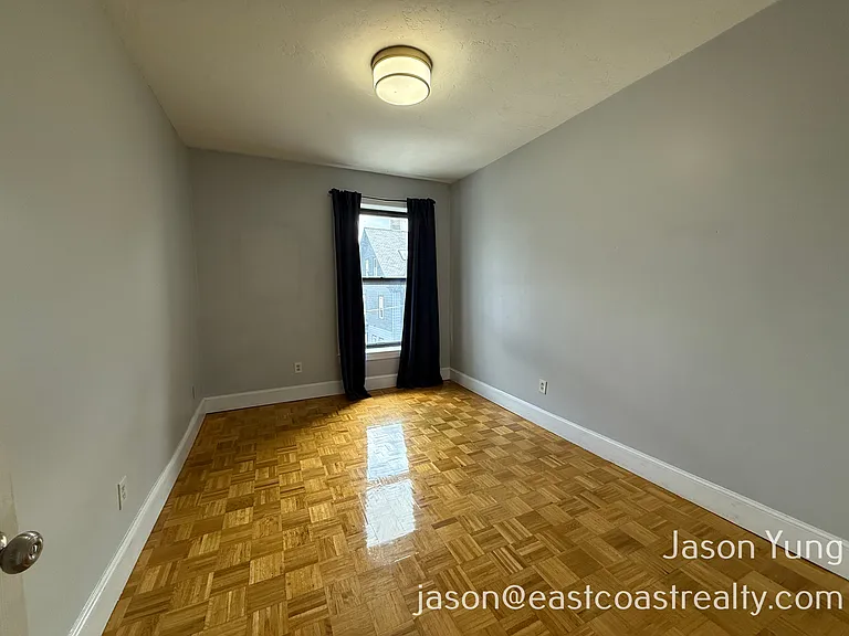 17 Highgate St #10 — Photo 10