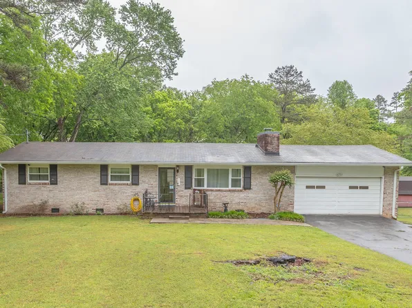 62 Newman Dr, Rossville, GA 30741