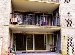 2120 Greentree Rd APT 204E, Pittsburgh, PA 15220