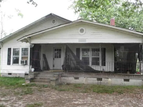 1115 Great Southern Rd, Hazlehurst, MS 39083