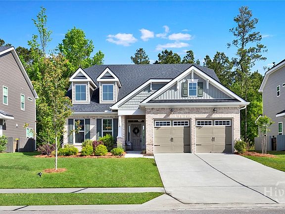 2nd image of 116 Como Drive