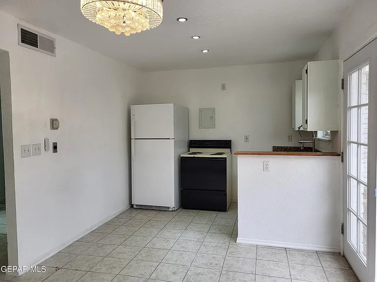 806 Cortijo Dr — Photo 27