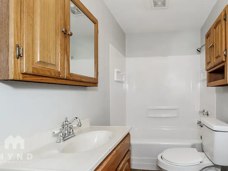 1222 Eastern Valley Rd — Photo 17